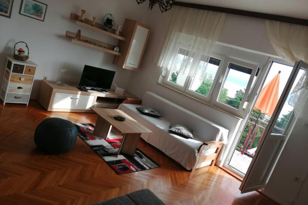Spacious 2-Room Apartment With Beautiful Sea View Crikvenica Exterior photo