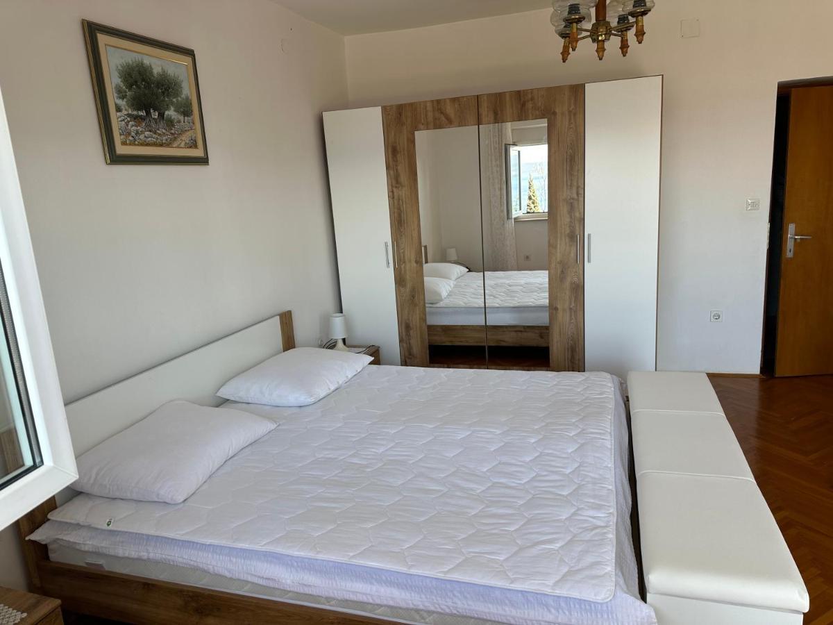 Spacious 2-Room Apartment With Beautiful Sea View Crikvenica Exterior photo